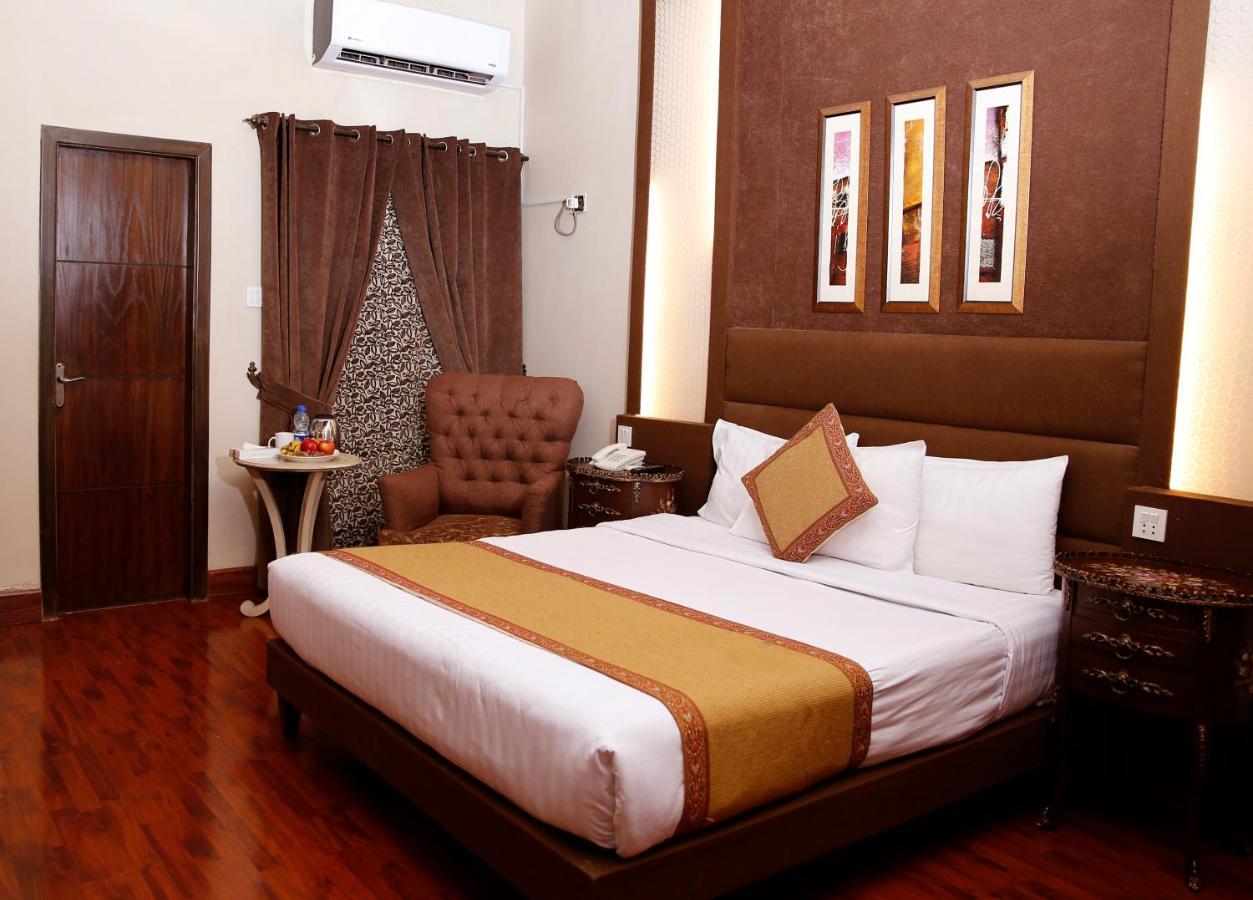Ambassador Suites & Hotel Islamabad Exterior foto