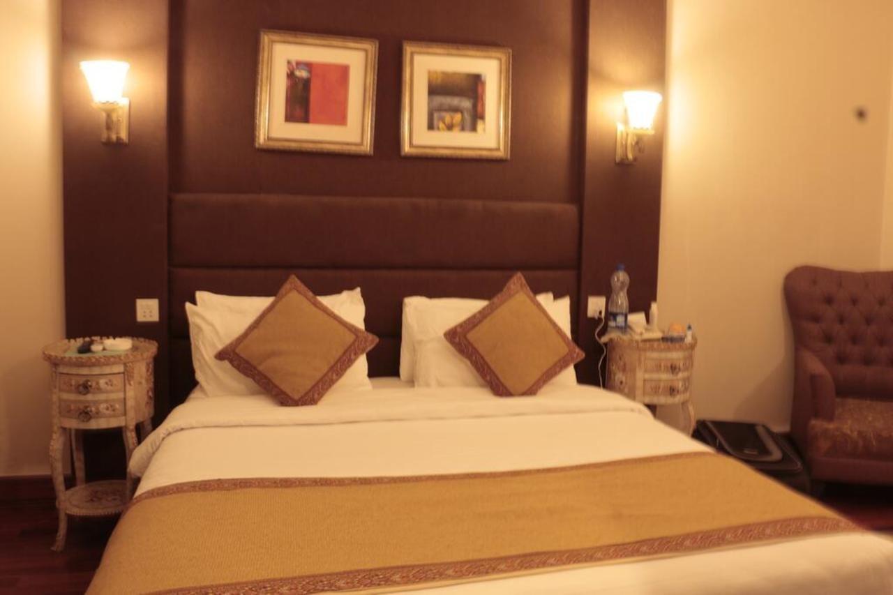 Ambassador Suites & Hotel Islamabad Exterior foto
